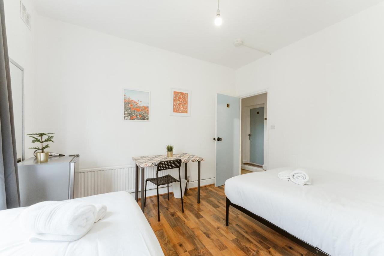 Upton Park Bedrooms 25 Min To Central Лондон Екстер'єр фото