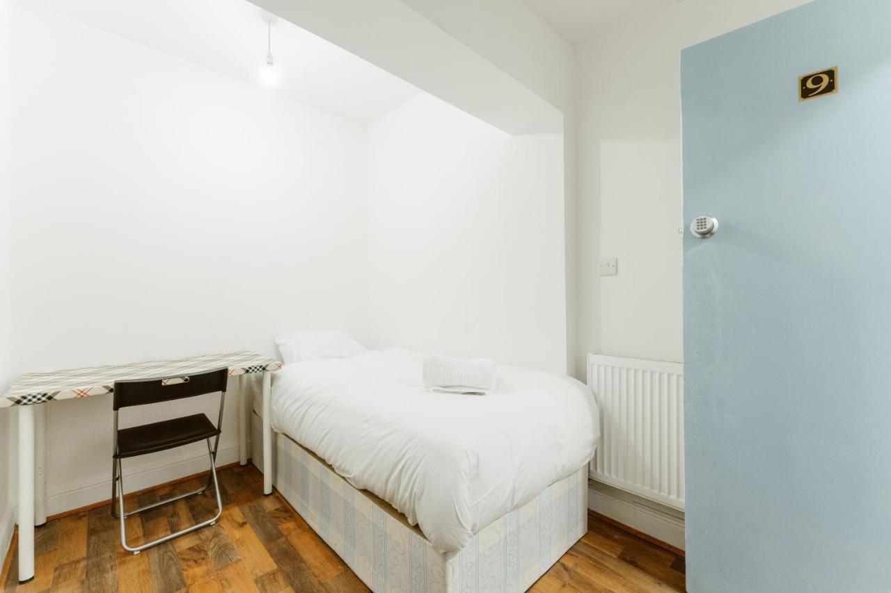 Upton Park Bedrooms 25 Min To Central Лондон Екстер'єр фото