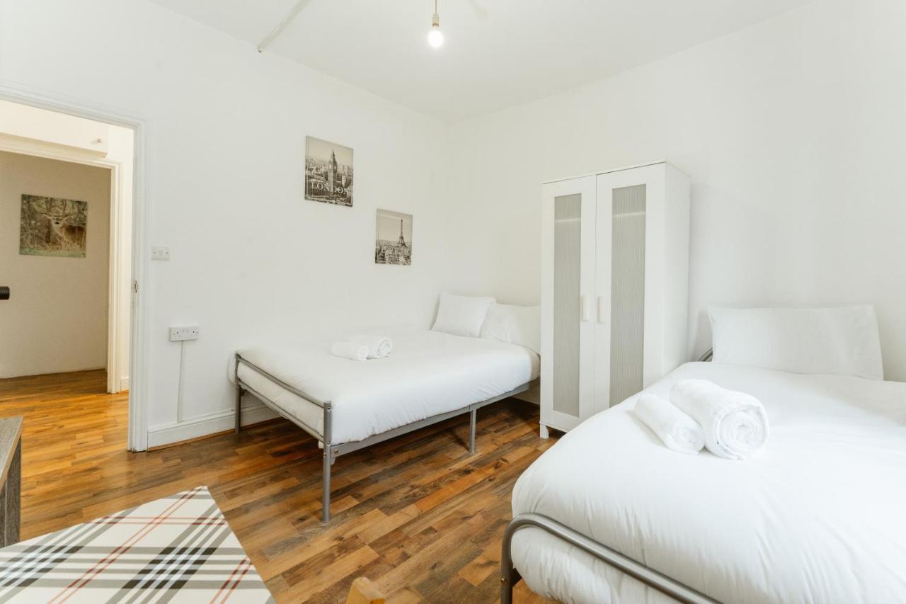 Upton Park Bedrooms 25 Min To Central Лондон Екстер'єр фото