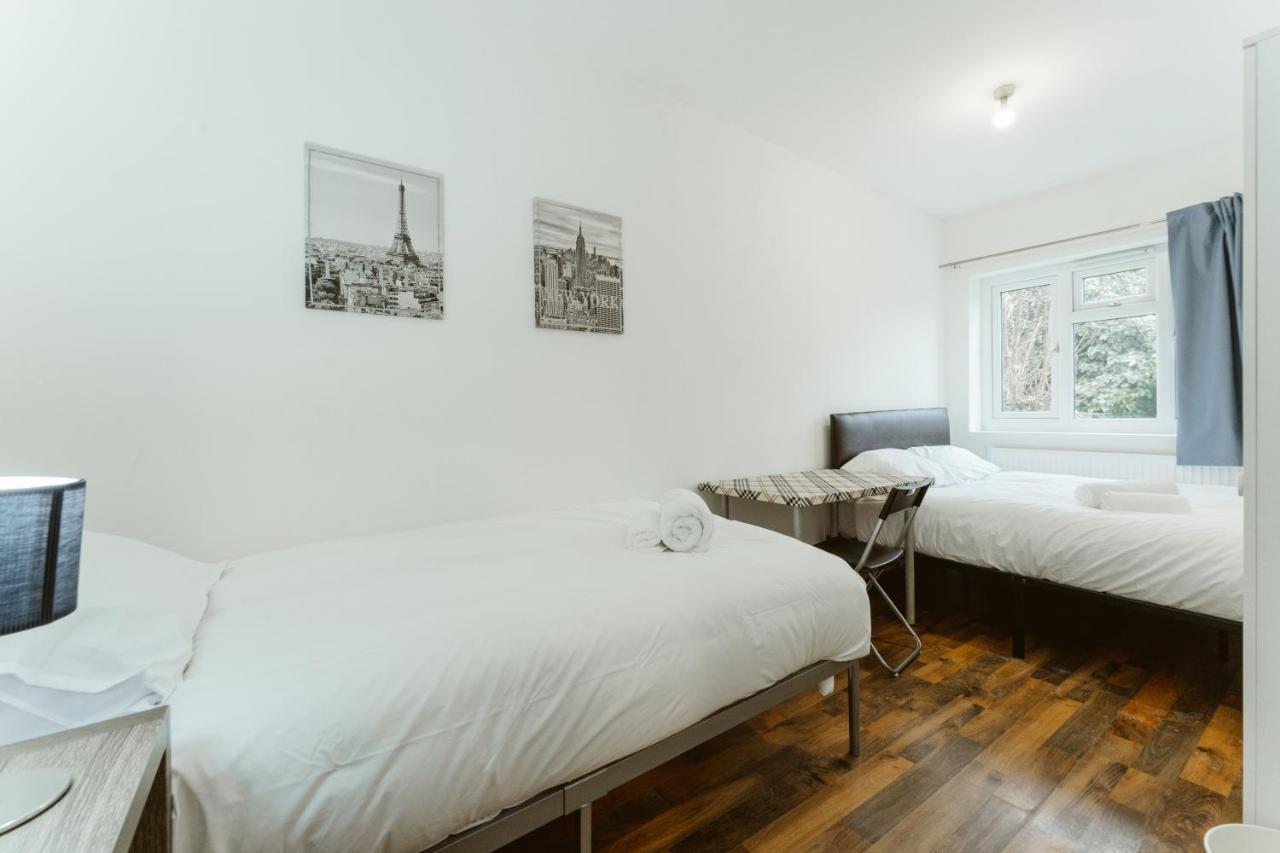 Upton Park Bedrooms 25 Min To Central Лондон Екстер'єр фото