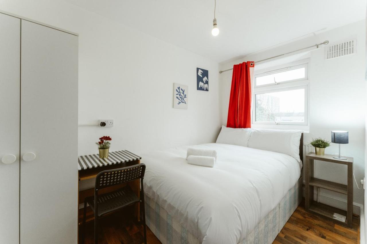 Upton Park Bedrooms 25 Min To Central Лондон Екстер'єр фото
